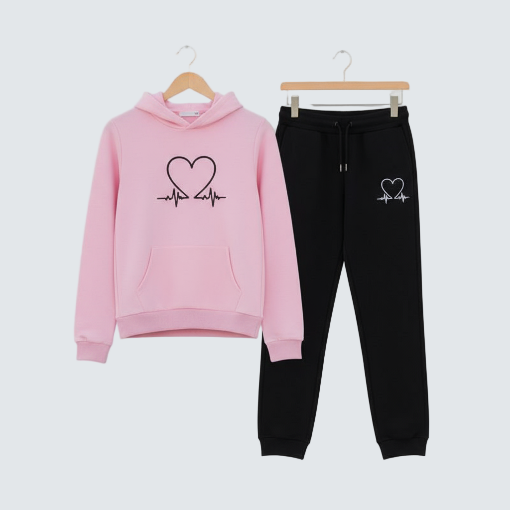 Claire | Set